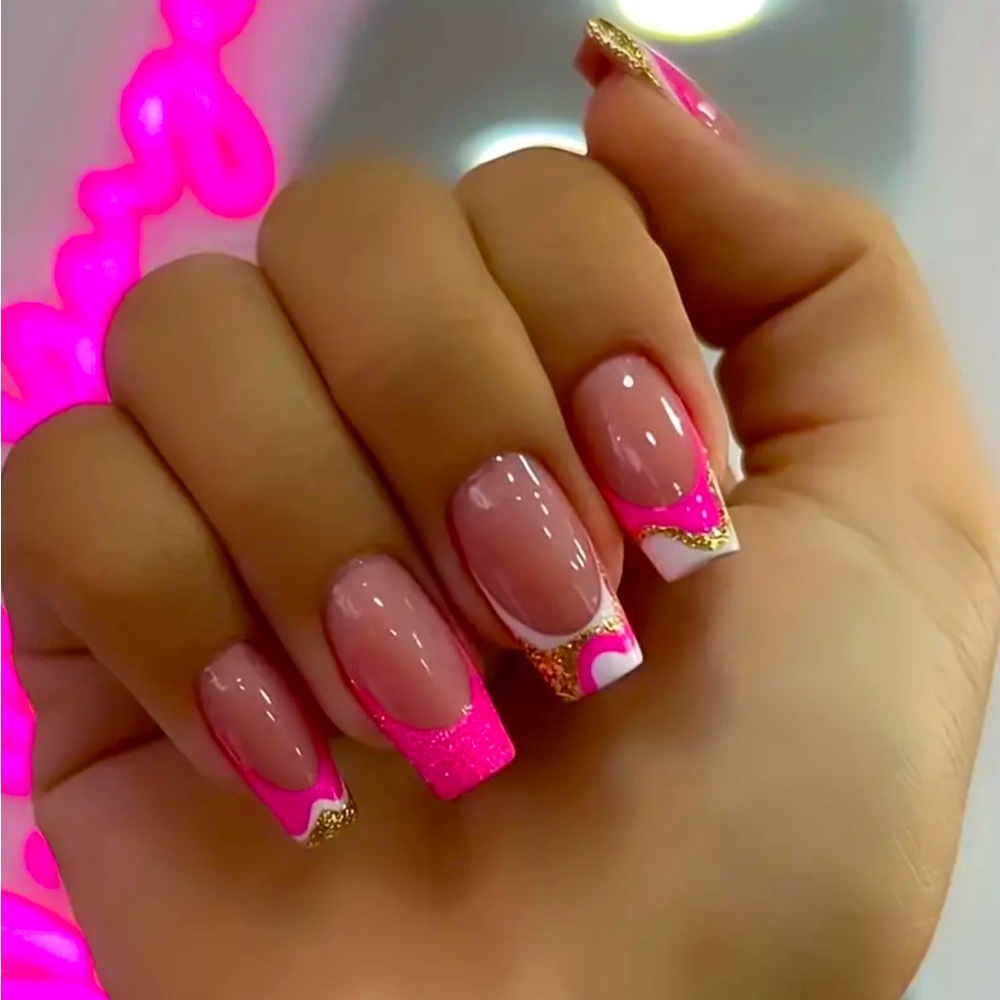 BRAND NEW Press-On Nails